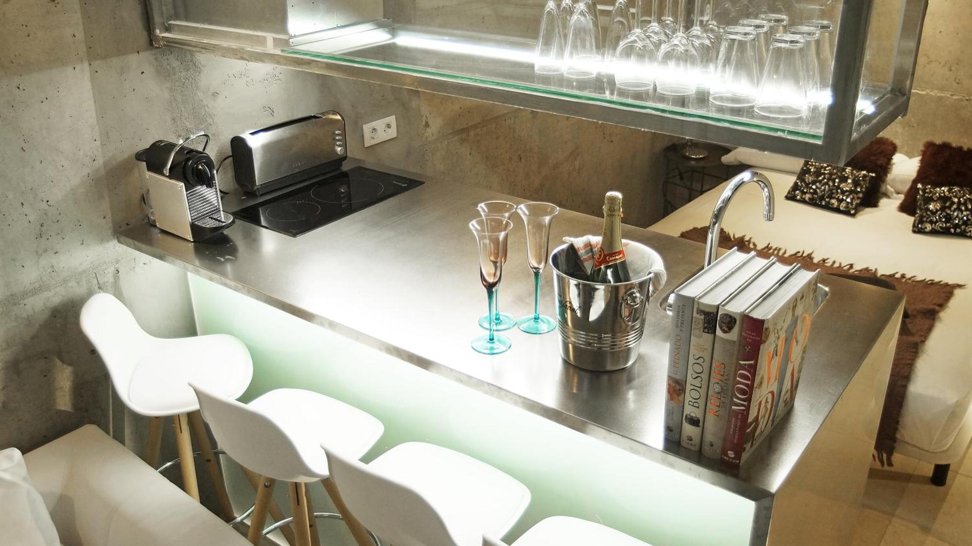 Apartment Barcelona Rentals - Pool Terrace In City Center Экстерьер фото