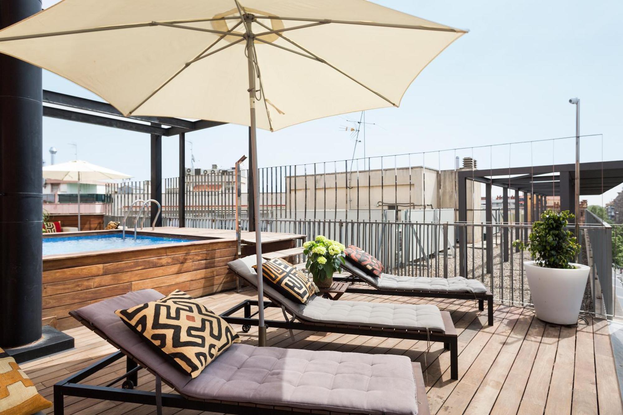 Apartment Barcelona Rentals - Pool Terrace In City Center Экстерьер фото
