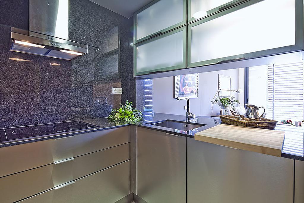 Apartment Barcelona Rentals - Pool Terrace In City Center Экстерьер фото