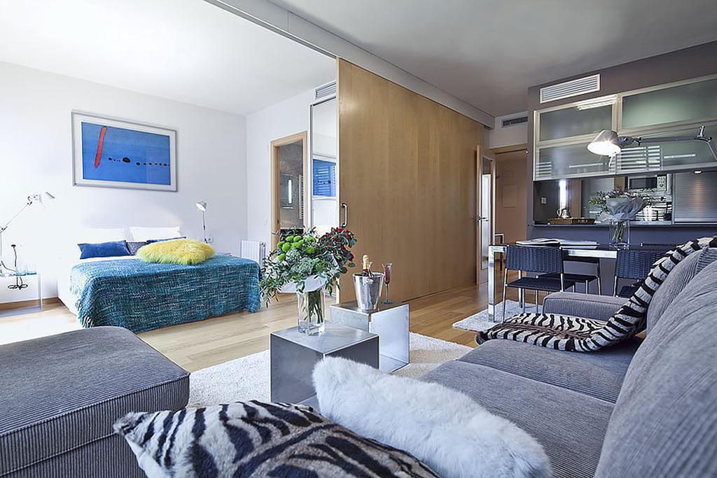 Apartment Barcelona Rentals - Pool Terrace In City Center Экстерьер фото