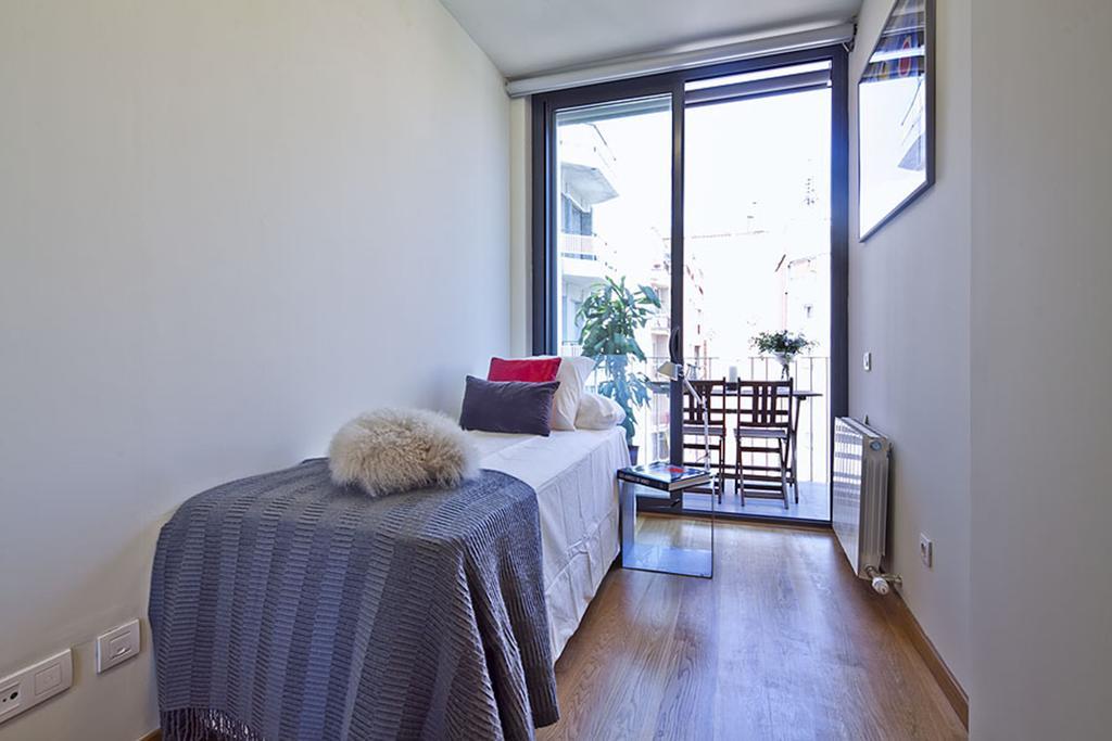 Apartment Barcelona Rentals - Pool Terrace In City Center Экстерьер фото
